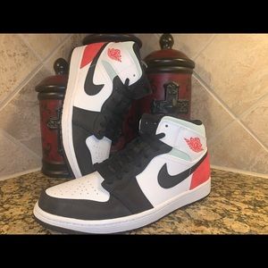 Air Jordan 1 Mid “ SE Union Black Toe”